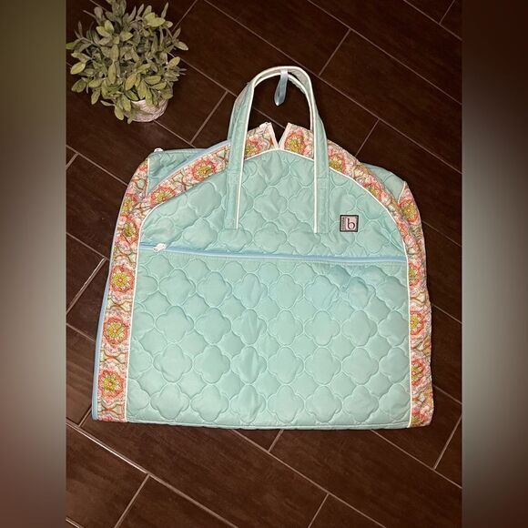 Cinda B garment bag that grows - Picture 1 of 10